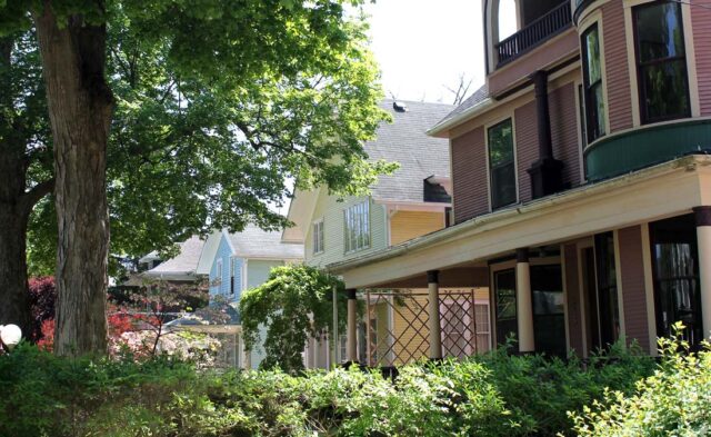 East Lincoln Crossroads Neighborhood - historic home