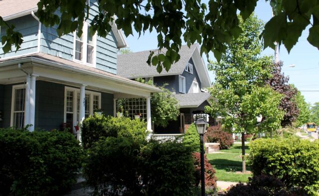East Lincoln Crossroads Neighborhood - summer scene