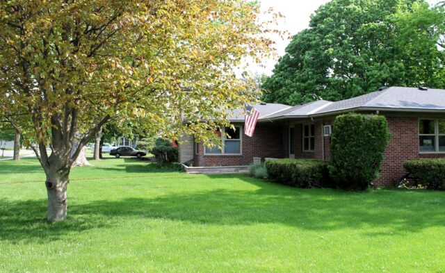 Rieth Park Neighborhood - summer scene